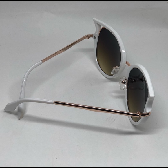 Spitfire 'White' Fashion Sunglasses - Picture 3 of 8